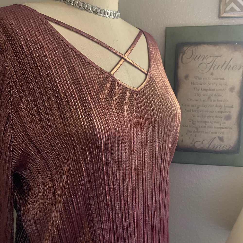 Metallic Top - Picture 3 of 9